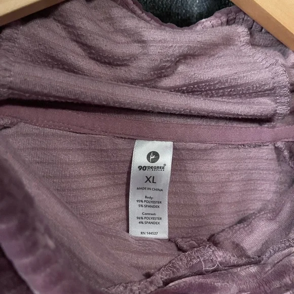 90 Degree By Reflex Purple Pullover - Picture 3 of 3